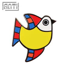 Colorful Bird Lapel Pin Hard Enamel Badge for Suits
